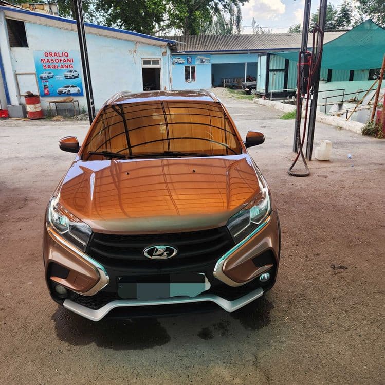 Lada xray cros 2020 — 2