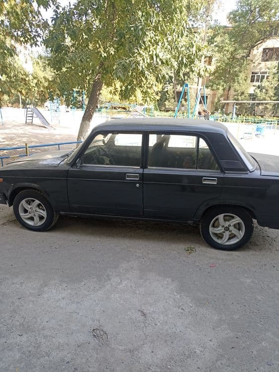 Продается Авто ВАЗ 2107 — 2