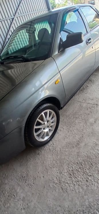 Lada pirora, yili 2008 — 2