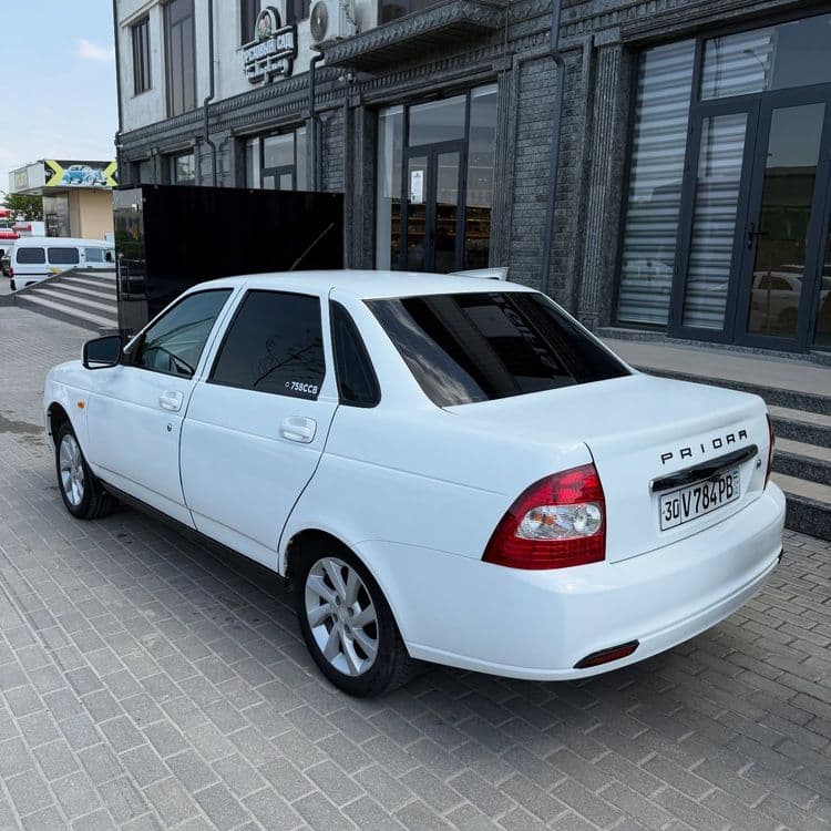 Lada  PRIORA 2013 — 2