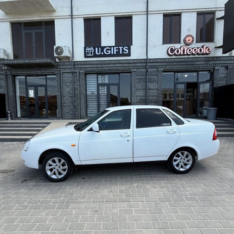 Lada  PRIORA 2013 — 8