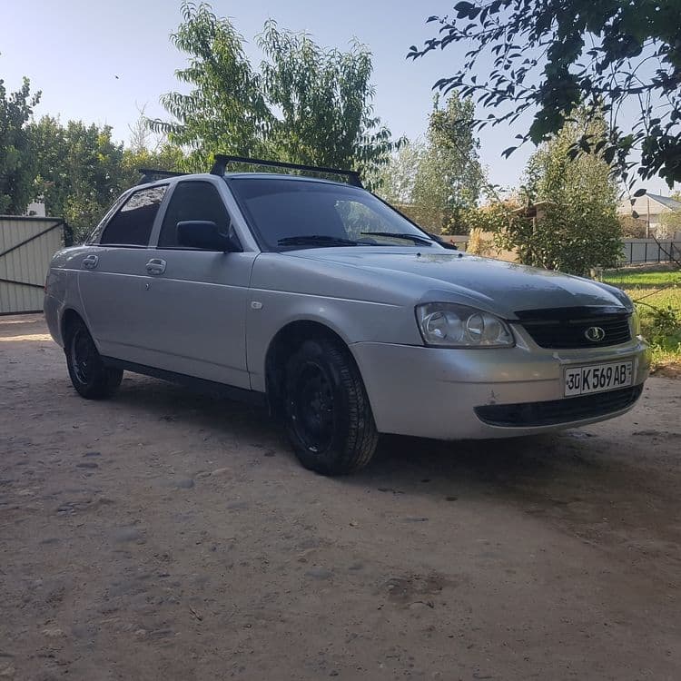 Lada Priora sedan 2170 — 2