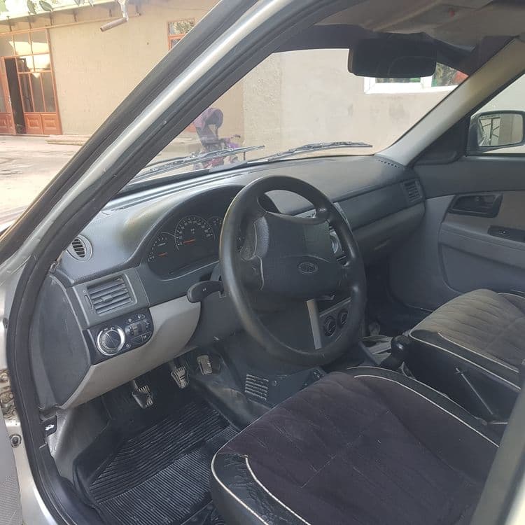 Lada Priora sedan 2170 — 3