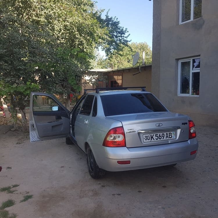 Lada Priora sedan 2170 — 4
