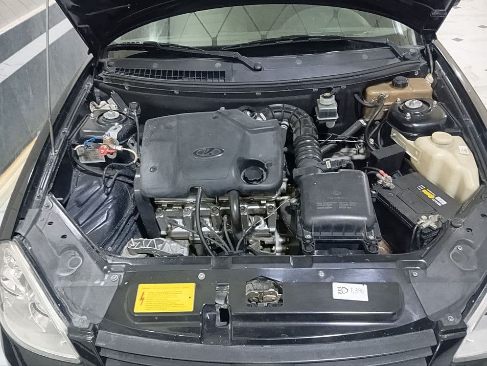 Lada priora 1.6 srochni sotiladi — 5