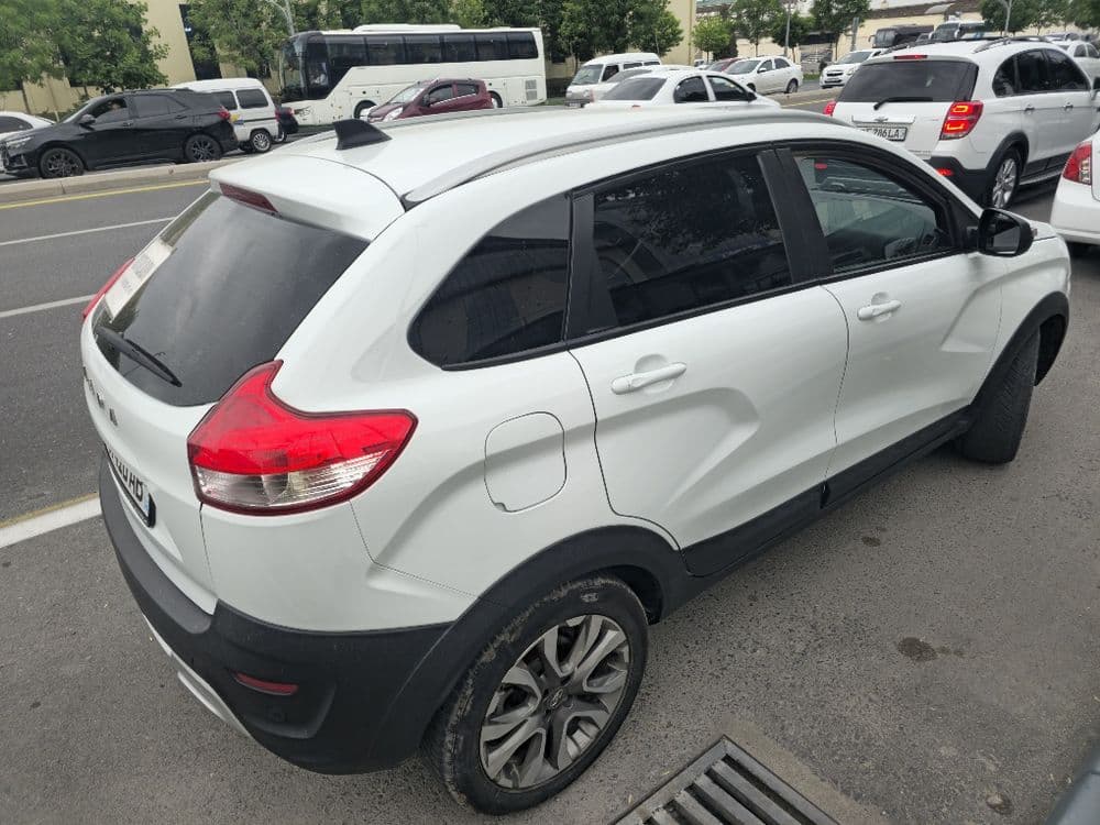Lada x ray 2022 yili — 2