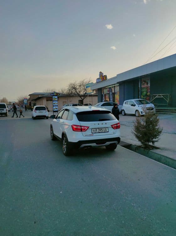 Lada vesta cross — 2