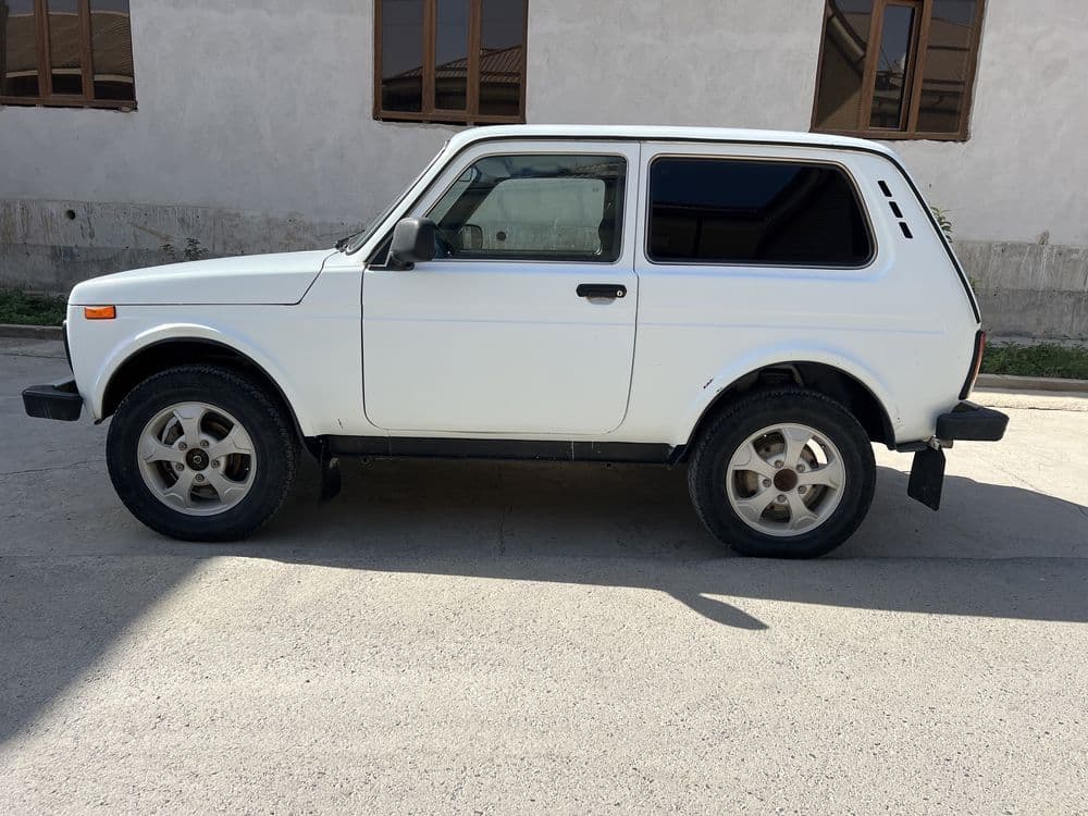 sotiladi lada niva 2015 — 5