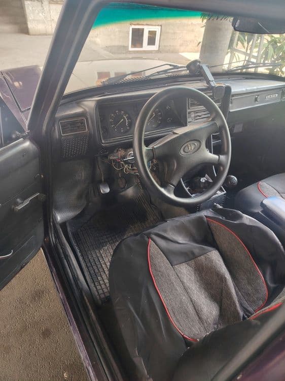 Vaz 2107 sotiladi 2000 yil — 1