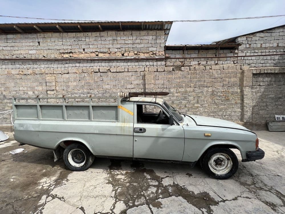 Volga 31029 pikap — 2