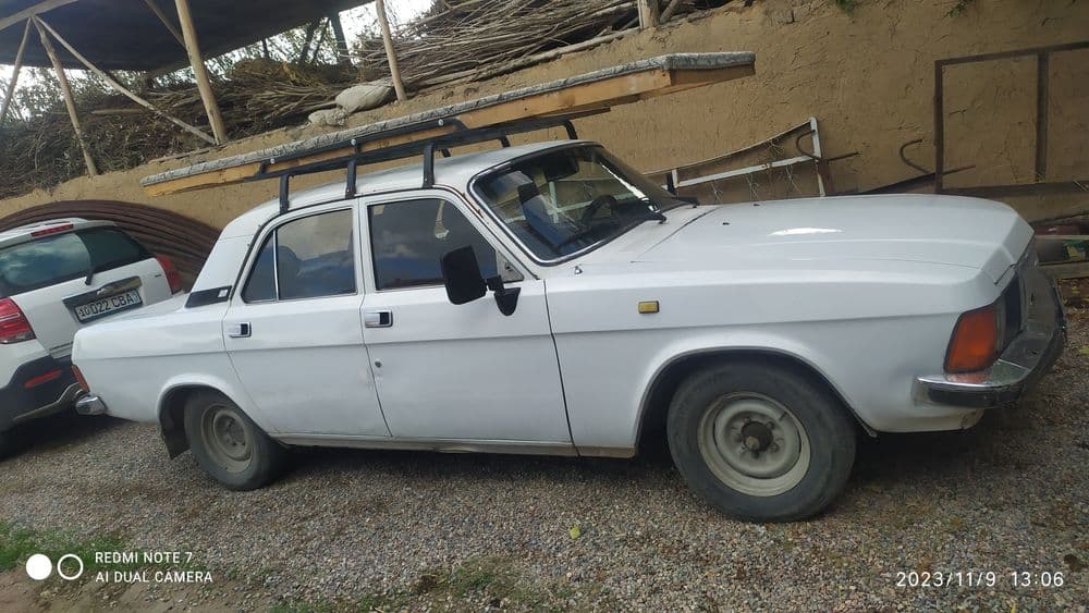 Gaz 3102 sotiladi — 2
