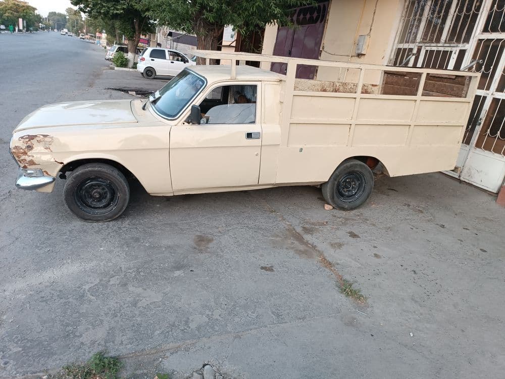 Volga pikap 2410 sotiladi xolati yaxshi — 3