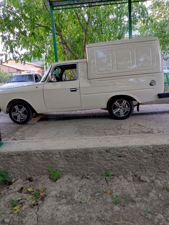 Москвич ИЖ перашкавоз сотилади — 3