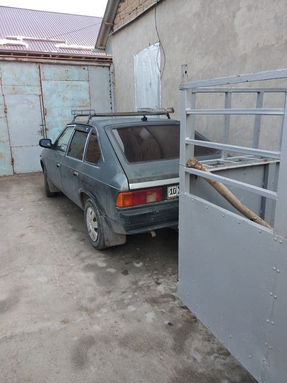 21 41 масквич  1990 йил — 3