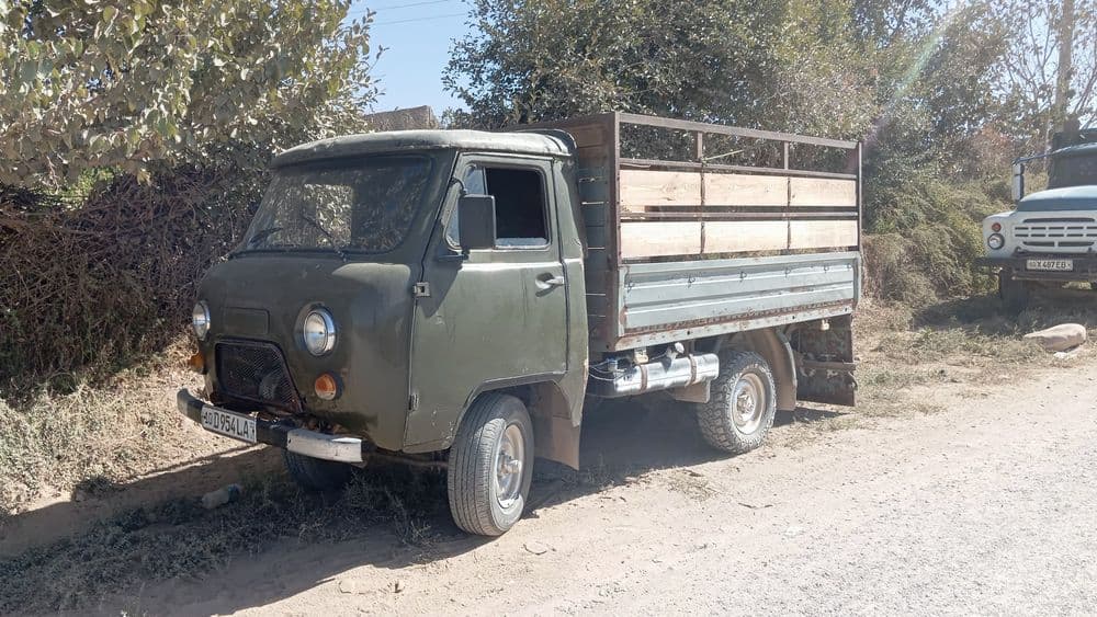 Uaz tent bo'rtli 1996 yuk tashish uchun hujatlarida muammo yoq — 7