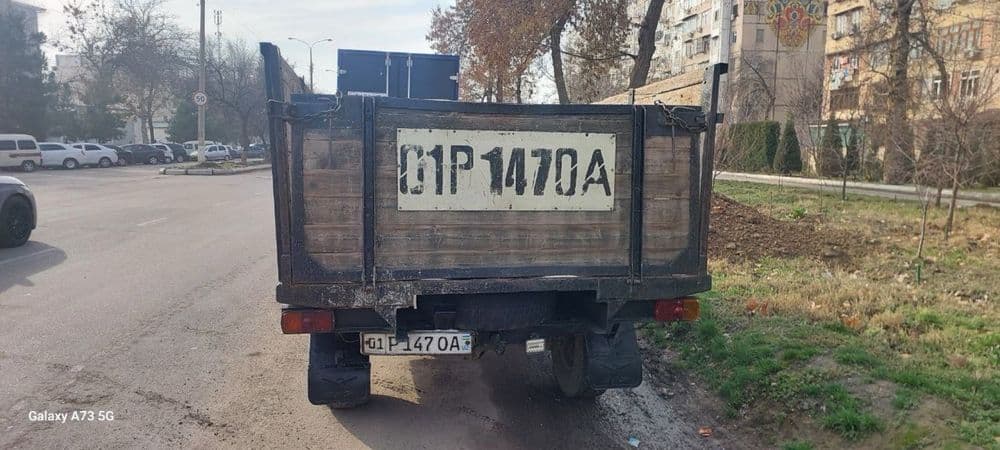 Uaz 3303 sotiladi — 3