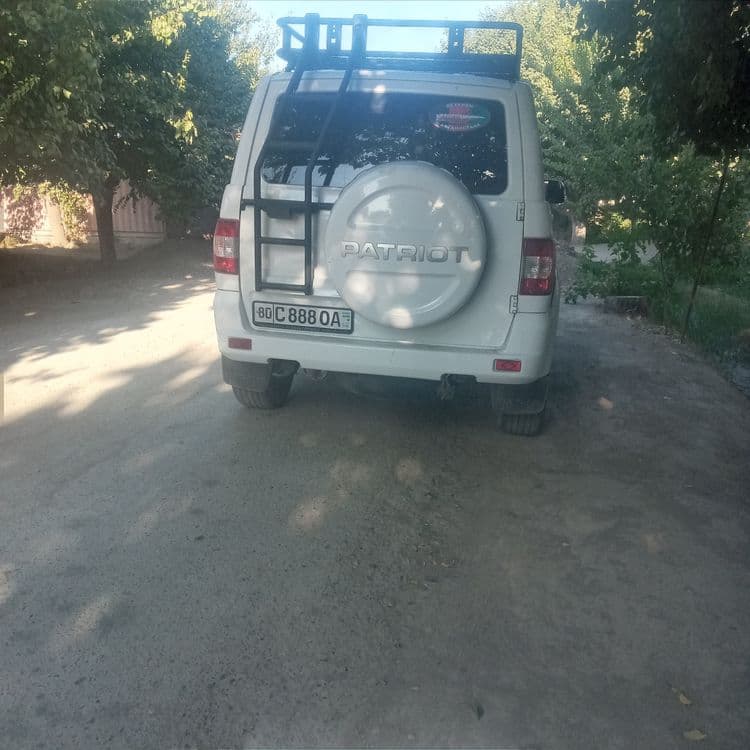 UAZ PATRIOT sotiladi — 5