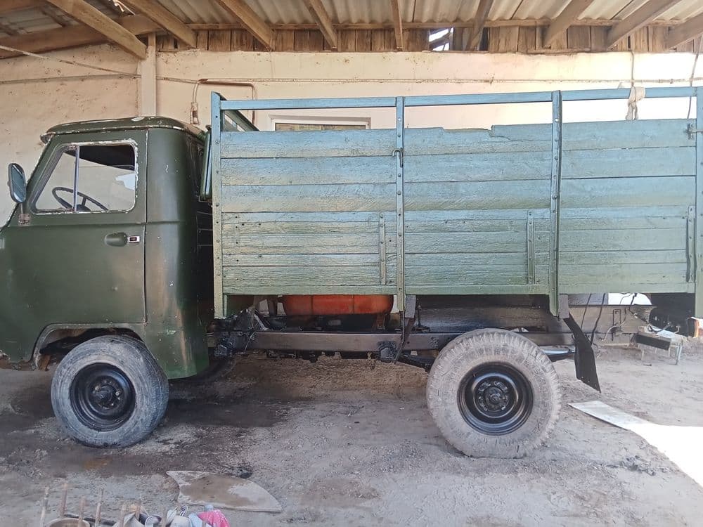УАЗ  бартавой 330301 — 2
