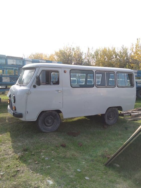 Продаётся уаз буханка 4x4 — 2