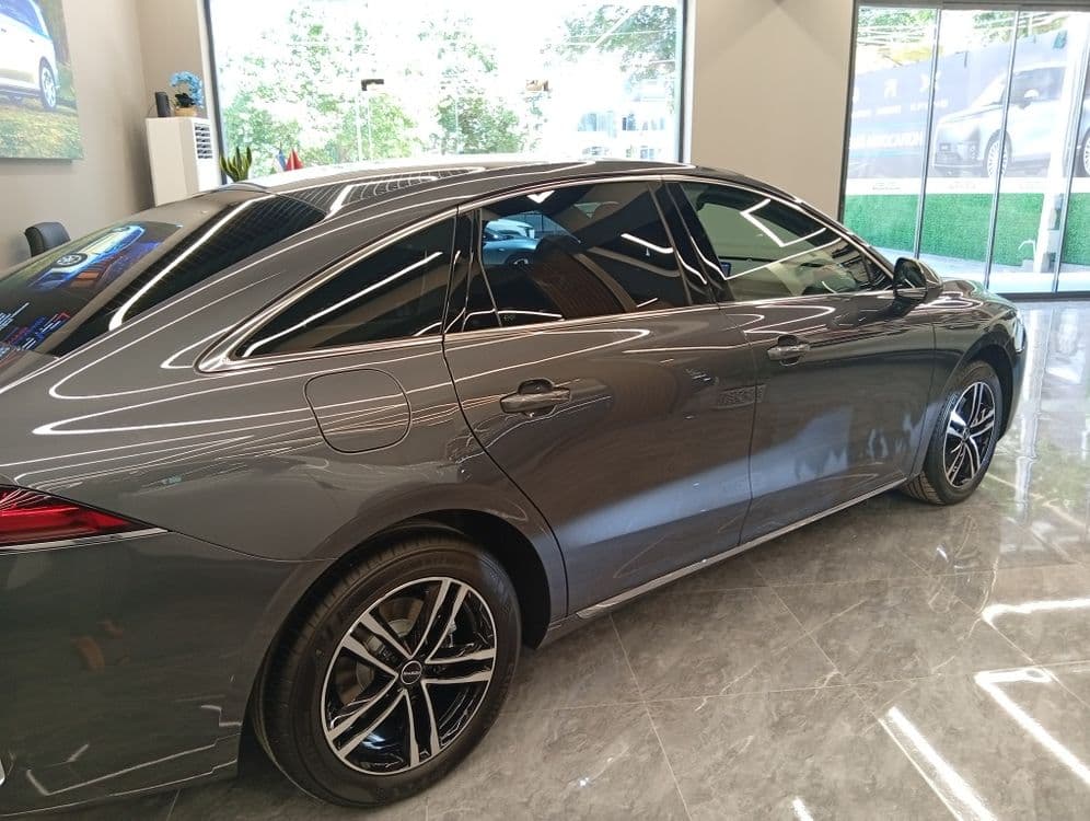 ROEWE M7 DMH 2026
Yangi avtomobil. Premium klassdagi zamonaviy gibrid — 5