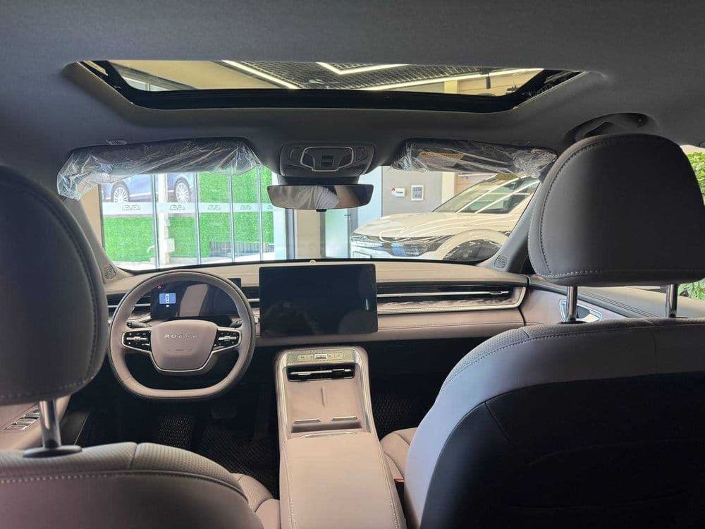 Roewe m7 hybrid 15 yil garantiya — 3