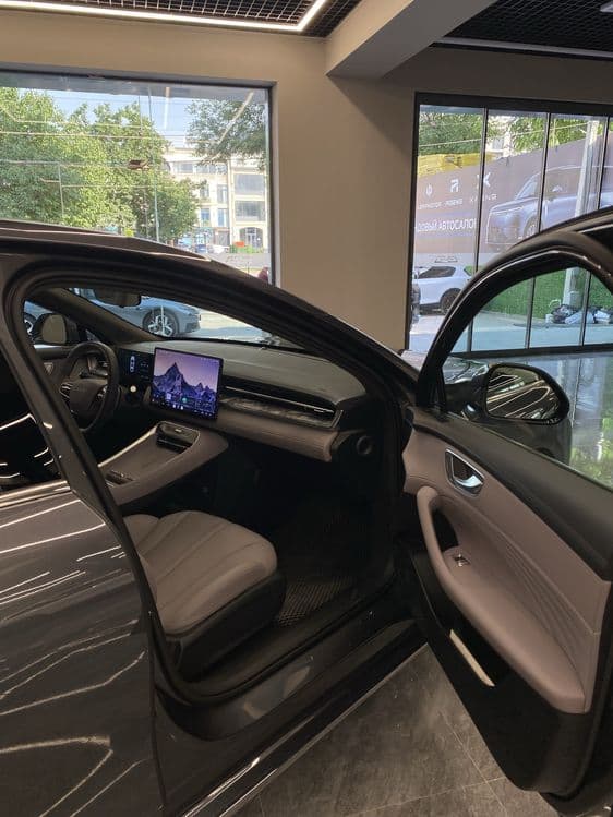 Roewe M7 DMH 2026 — 3