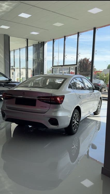 MG 5 avtosalon yangi — 3