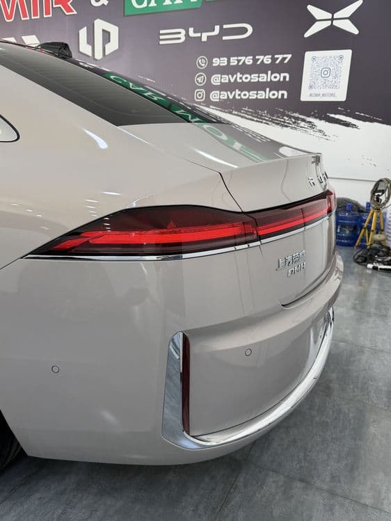 Roewe 2100Km hybrid . rasmiy avto salon — 2