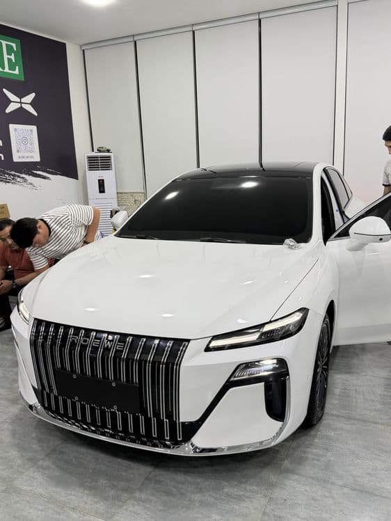 Roewe 2100Km hybrid . rasmiy avto salon — 5