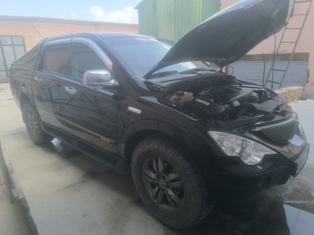Продается корейский пикап Ssanyong Action Sport — 1