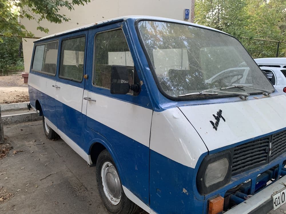 продаю Автомобиль раф — 1