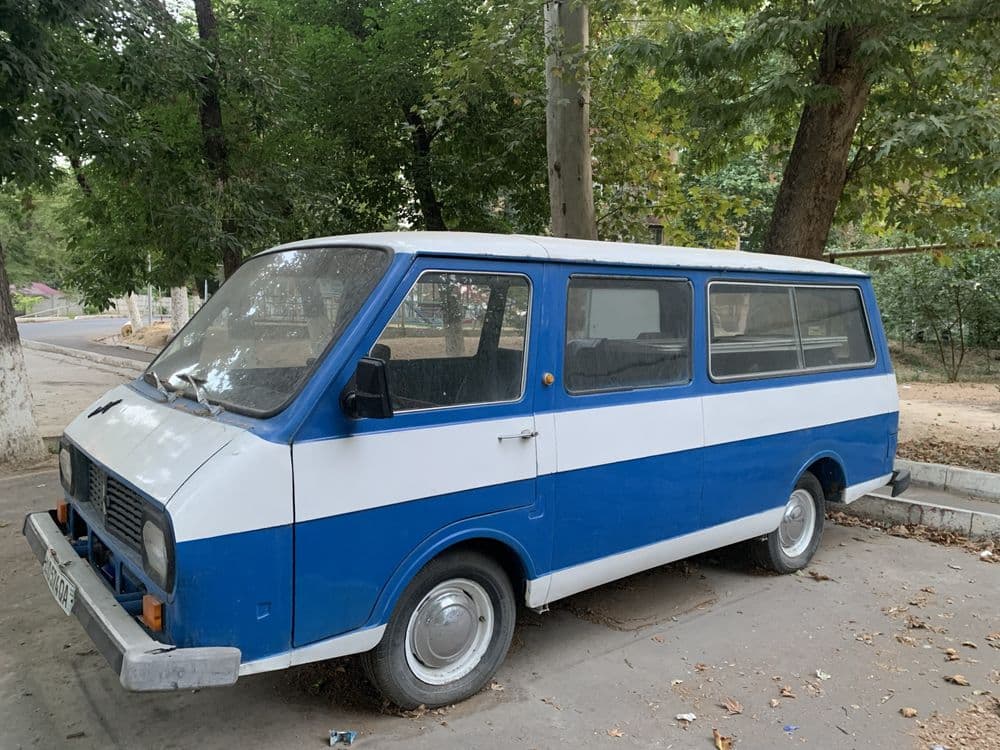 продаю Автомобиль раф — 3