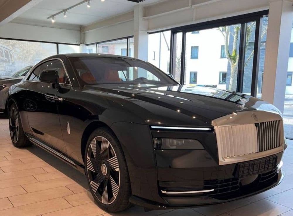 Rolls Royce Spectre electric 2026 — 1