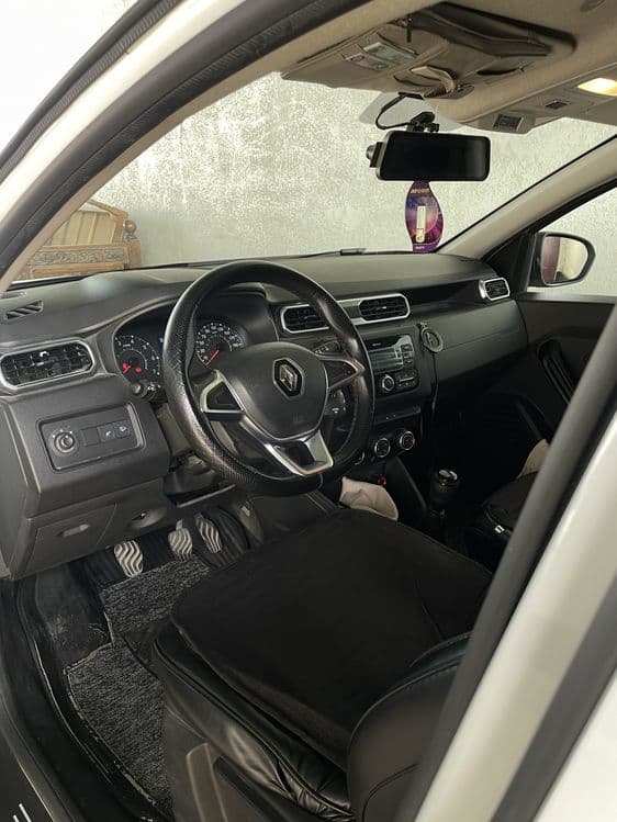Avtomobil Renault Duster — 2