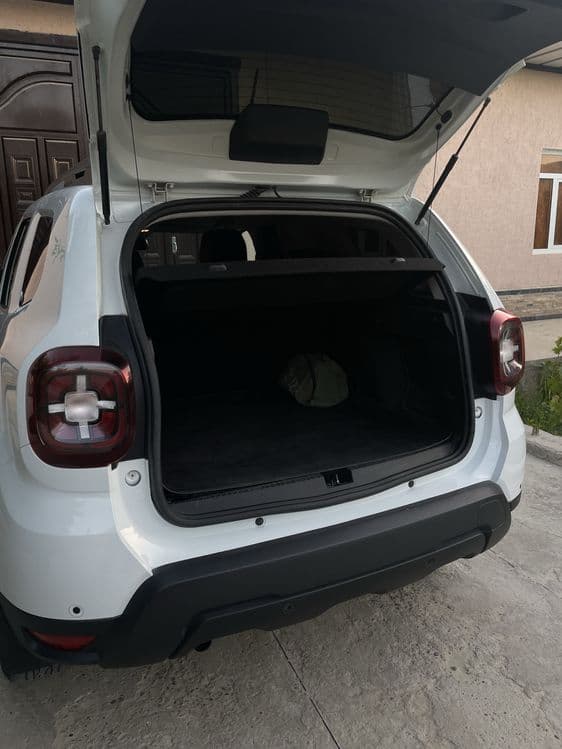 Avtomobil Renault Duster — 3