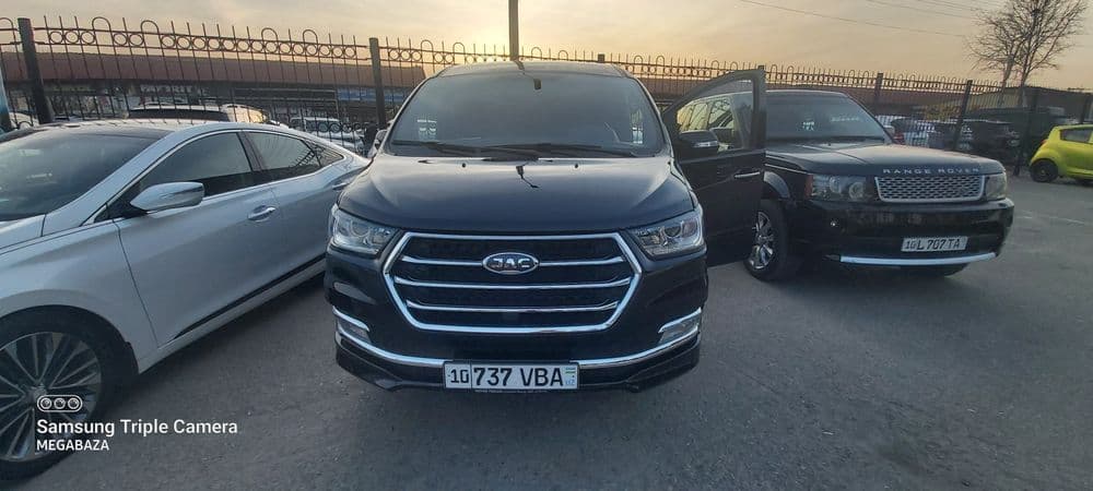 JAC M4 Микроавтобус — 1