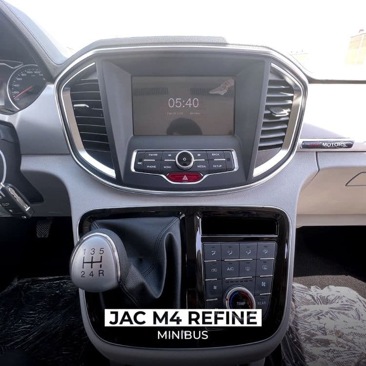 JAC M4 2.0 L turbo 145 h/p — 6