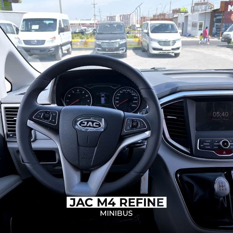 JAC M4 2.0 L turbo 145 h/p — 7