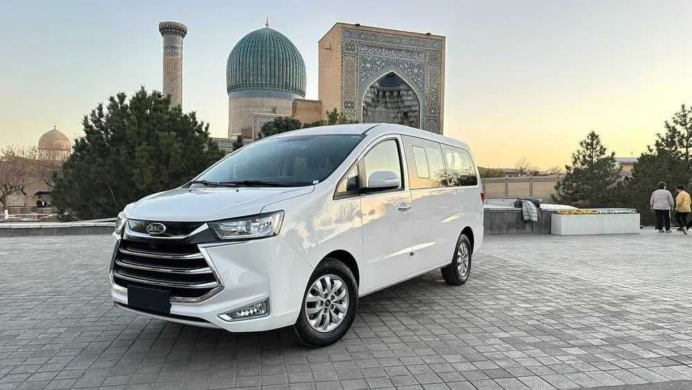 Срочно продается JAC M4 — 1