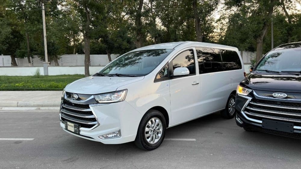 Jac M4 автомат КПП (B права) 9 место — 4