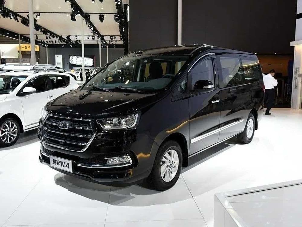 Jac M4 AT miniven — 1