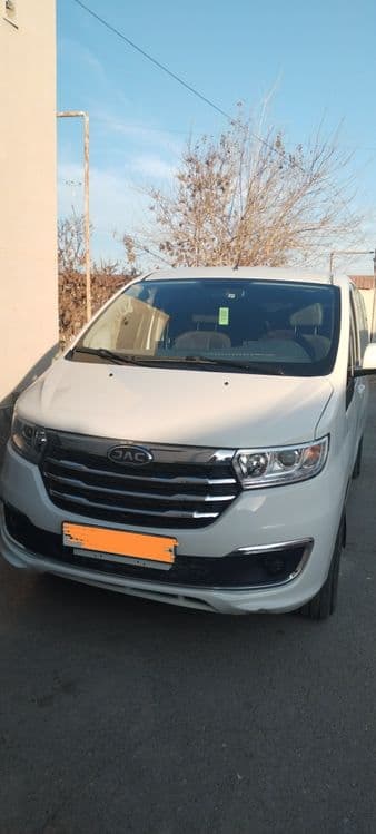 Автомобиль JAC M3 — 1