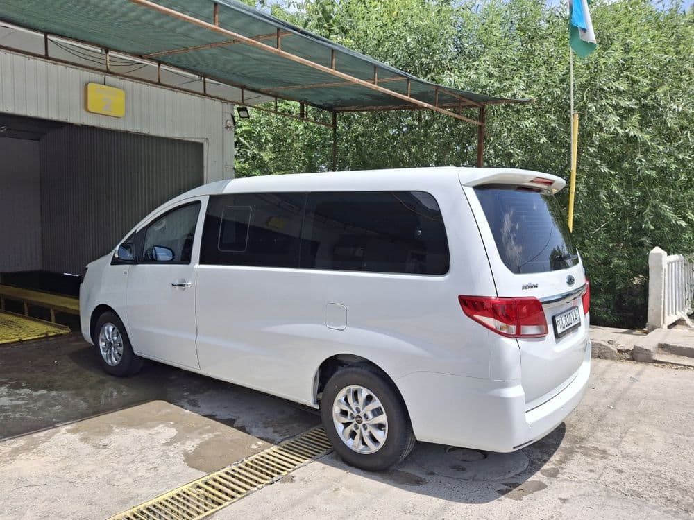 JAC M4 mashina sotiladi — 1