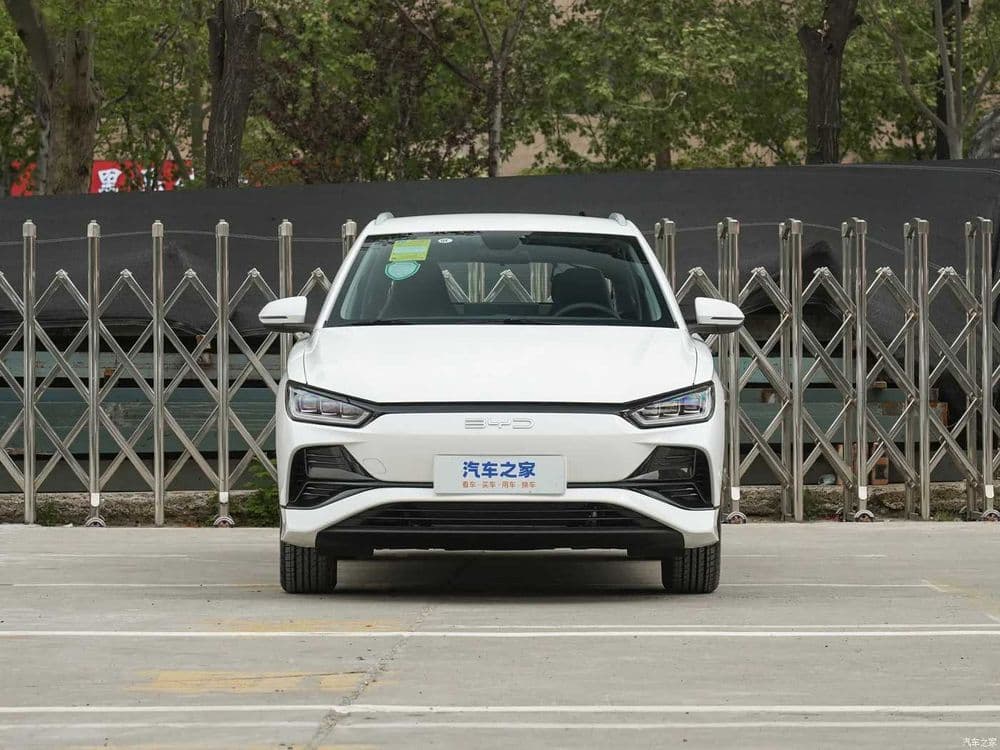 BYD E2 0 PROBEG 2026 — 2