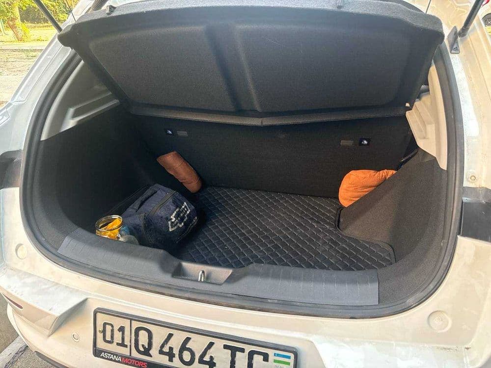 Srochna sotiladi Elekto mabil BYD Madel e2 elektro — 6