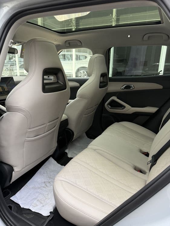 Byd Yuan ap 2024 y kraska toza 17700$ fulli — 5