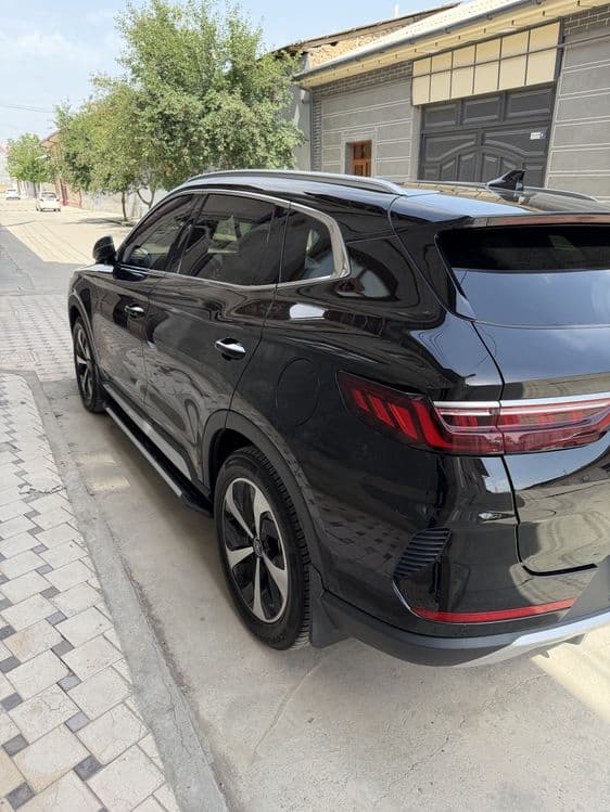 BYD Song Plus 505 Flagship EV 2022 Qora — 5