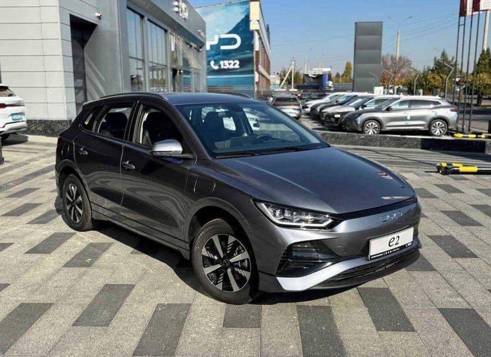 BYD E2 luxury 2025 — 1