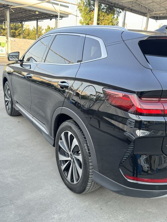 Byd 605 km champion — 4