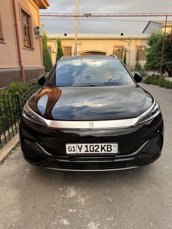 Byd yuan plus qora — 1